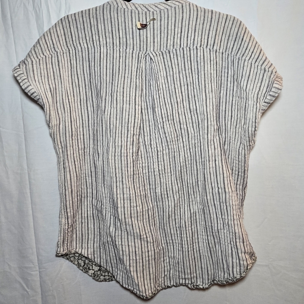 Faherty Short Cap Sleeve Reversible Striped Ditzy Floral Button Front Top, sz L - Picture 8 of 8